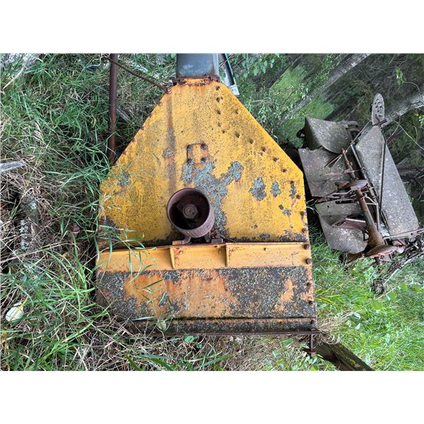 SELLING OFF SITE: Yellow Silage Blower for parts, For more info PH Mel (780) 446-8197. Address: 6011
