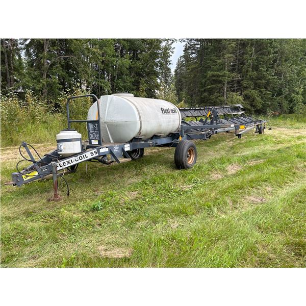SELLING OFF SITE: Flexicoil system 55 sprayer, 70', missing 7 of 42 twin nozzle bodies, 2500-L tank,