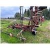 Image 3 : SELLING OFF SITE: IHC #55 Single wing fold DT cultivator, Approx. 20', For more info PH Mel (780) 44