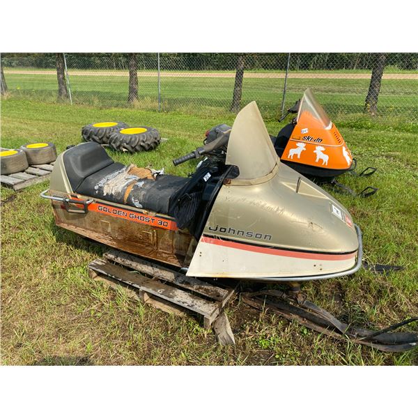 Johnson Golden Ghost 30, showing 1898 org. miles, SN. 028577, PH Del (780) 736-3688