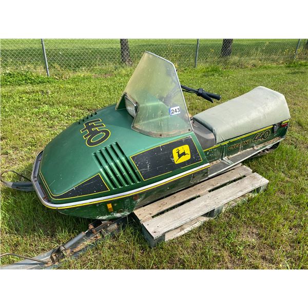 JD Cyclone 440 ski-doo, showing 1946 miles, SN. J44FE059457M