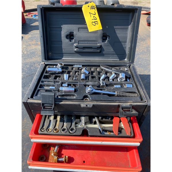 Small black tool c/w misc. tools