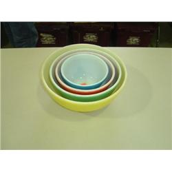 PYREX BOWLS