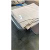 Image 8 : LOT OF TARPS AND DROPCLOTHS