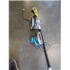 Image 2 : RYOBI POLE WITH 2 CIRCULAR SAWS