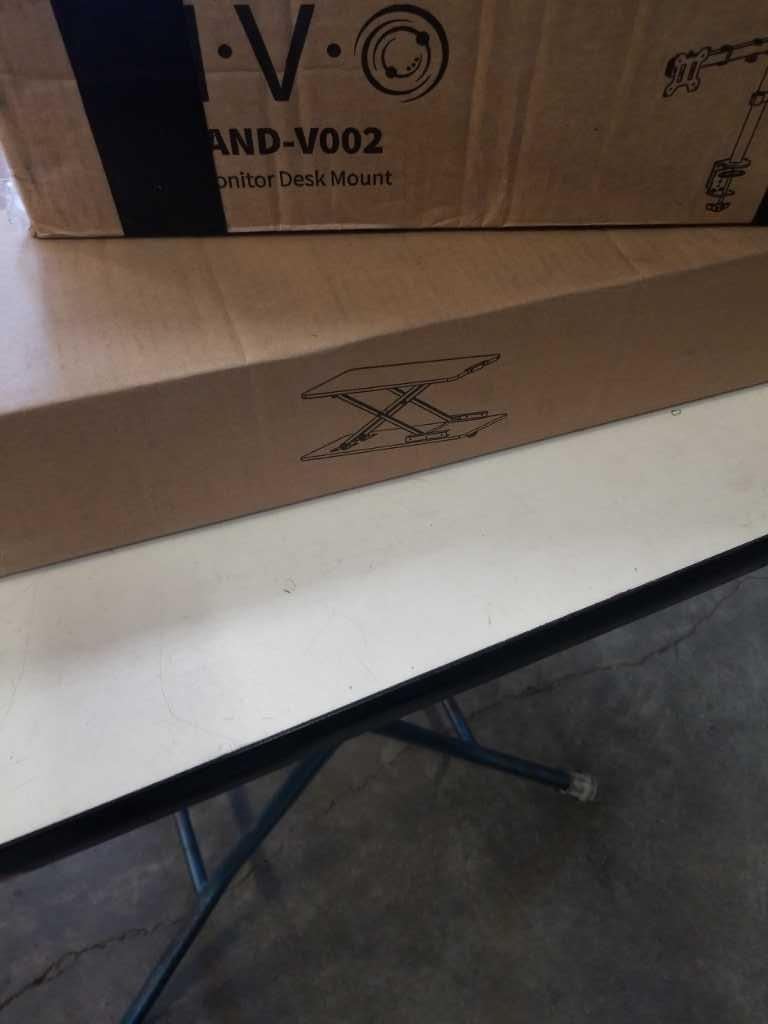 Treadmill Riser VIVO DESKTOP RISER FOR TREADMILL AND CLAMP ON DUAL MONITOR MOUNT