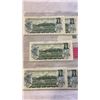 Image 2 : 5 MINT 1973 CANADIAN $1 BILL IN SEQUENCE