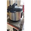 Image 8 : AS NEW INSTANT POT DUO CRISP AND AIR FRYER 11 IN 1 TESTED AND WORKING - RETAIL $278