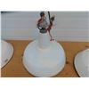 Image 3 : Set of 4 White Porcelain Barn / Service Station