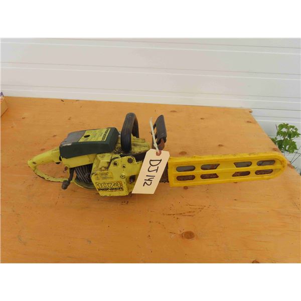 Pioneer Model 1074 Gas Chain Saw - Motor 