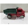 Image 1 : Tonka Pressed Metal Dump Truck 11'' x 6'' x 5''