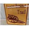 Image 3 : Chemin Assiniboine Trail Metal Highway Sign 17 1/2'' x 23 1/2'' 