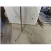 Image 5 : Good Year Counter Belt Stand by CDA with Spinning Top 29'' Tall x 11 1/2'' x 11 1/2'' 