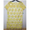 Image 1 : NEW SHARAGANO LEMON FLORAL APPLIQUE SIZE 16 DRESS