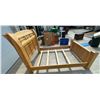 Image 5 : AMISH HIGH QUEEN ARCH HICKORY QUEEN SIZED BED FRAME