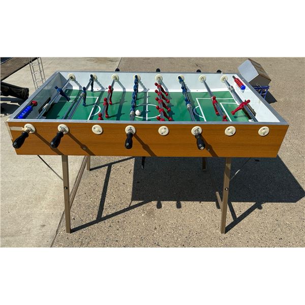 FOOSBALL TABLE