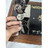 Image 13 : 1901 Antique Singer Sewing Machine 27K with Case, Accessories & Original Paperwork!