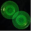 Image 1 : Set of 2 Vintage Uranium Ware Plates 6.25"