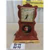 Image 1 : United Clock with Swinging Sweethearts 12" Tall 