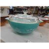 Image 2 : Assorted Pyrex Bowls - Variety of Colors + Sizes