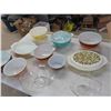 Image 6 : Assorted Pyrex Bowls - Variety of Colors + Sizes