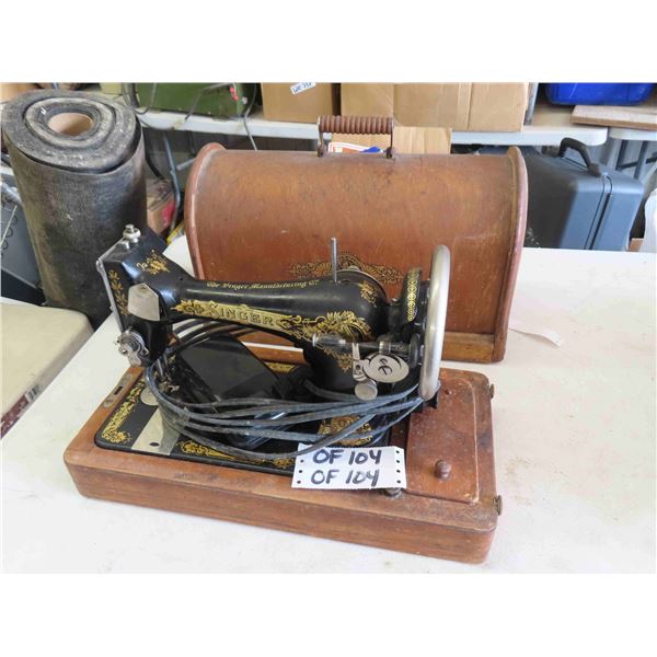 Singer Portable Sewing Machine with Nice Wooden Carry Case