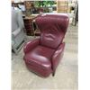 Image 1 : Burgundy Leather Like Recliner