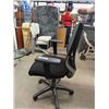 Image 2 : Cloth Seat Swivel Office Chair