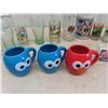 Image 8 : Glasses +  Mugs: Coke, A&W, Cat, Money Display, Sesame Street