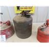 Image 3 : 4 Gas Cans - Metal & Old 