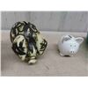 Image 2 : 6 Piggy Banks - 4 Plastic, a Couple Vintage Reliable Plastic Co., 2 Ceramic Banks