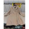 Image 1 : London Fog Sz 10 Wool / Nylon Ladies Coat Approx. 40" Long