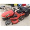 Image 2 : Ariens Sierra 1540 H 15 HP Riding Mower with 42'' Mower 