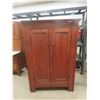 Image 1 : Heavy Wood 2 Door Pantry - 1 Hinge Needs Replacing 