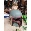 Image 2 : Boba Fett Helmet, Assorted Hulk Figures