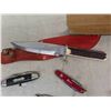 Image 5 : 3 Pocket Knives, Hunting Knife, B+D 3/8" Drill, Drill Bit Index, Glass Handled Door Knob