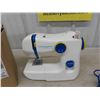 Image 2 : Sy Portable Electric Sewing Machine 