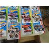 Image 2 : 25 Hot Wheels in Packages