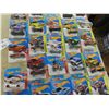 Image 3 : 25 Hot Wheels in Packages