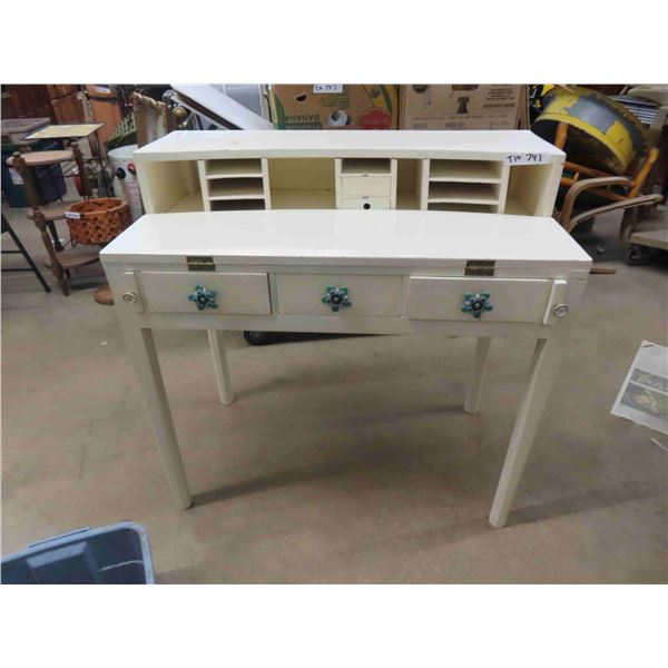 Painted Desk with Hutch 36'' x 36'' x 20''