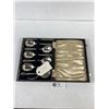 Image 1 : Nice Set of 6 Boxed Silver Plated Dessert Spoons