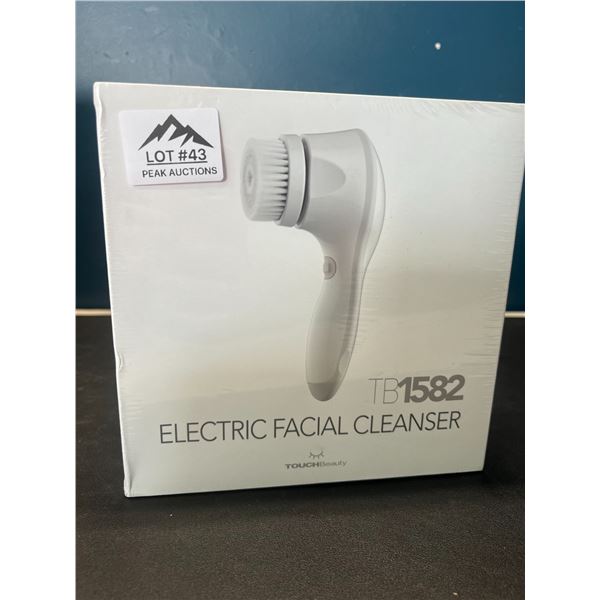 Lot of 1 TouchBeauty TB1582 Electric Facial Cleaner Device