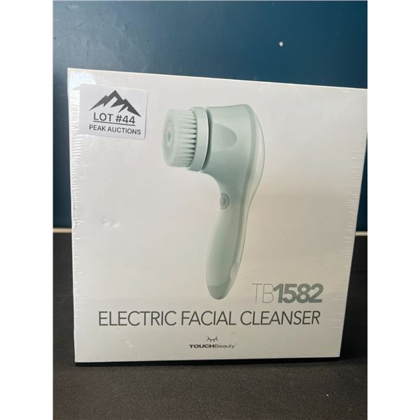 Lot of 1 TouchBeauty TB1582 Electric Facial Cleaner Device