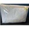 Image 3 : Lot of 1 Utopia Bedding Fitted Quilted Mattress Pad - King Size