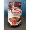 Image 1 : Lot of 1 Tub of Premier Protein Whey Powder - Chocolate Milkshake - 697g