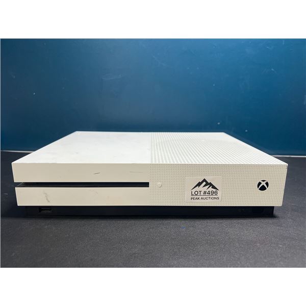Lot of 1 Xbox One S Console - Used - POWERS ON/WORKS!