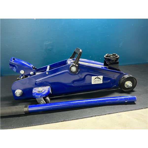 Lot of 1 Floor Jack - Used