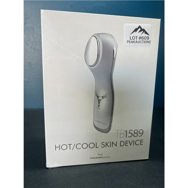 Lot of 1 TouchBeauty TB1589 Hot/Cool Skincare Face Lifting/Skin Tightening Massaging Device