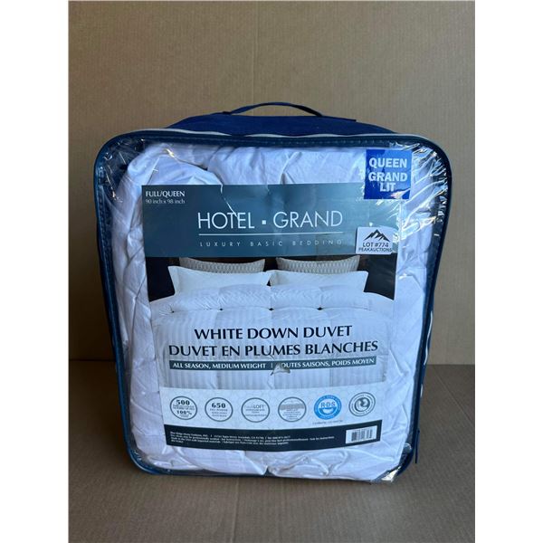 Lot of 1 Hotel Grand White Down Duvet - Queen Size - All Season, Medium Weight White Duvet