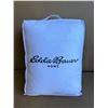 Image 3 : Lot of 1 Eddie Bauer Home Luxury All-Season Down Alternative Duvet - Queen Size